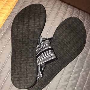 Sanuk Shoes - Sanuk Sandals! Sanuk Shoes - Sanuk Sandals!